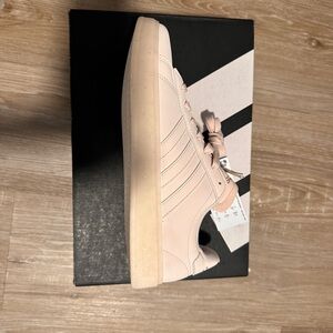 Adidas Men's Beige Sneakers